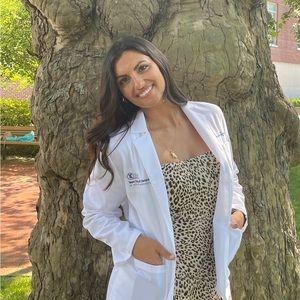 Meet your Posher, Hannah